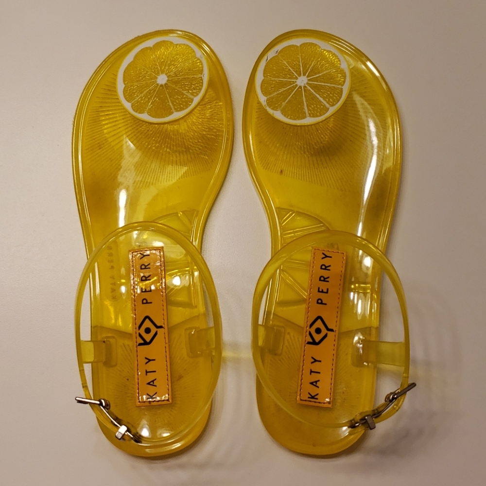 Katy Perry Geli Sandals Lemon size 7